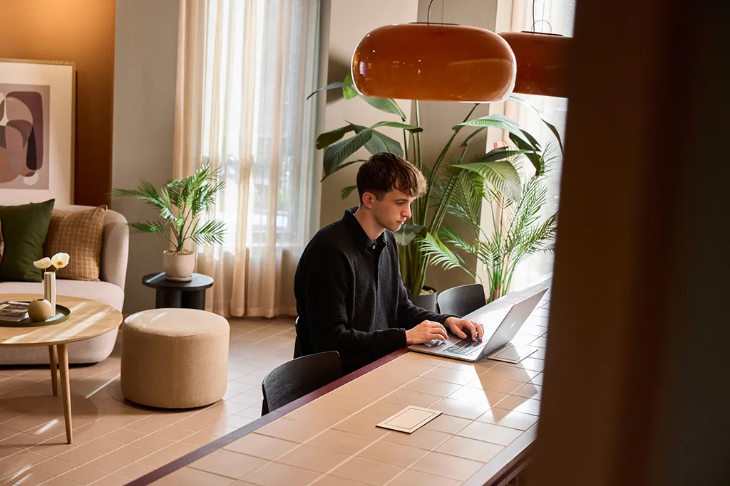 Tai Afon - Work from home spaces in Residents Lounge